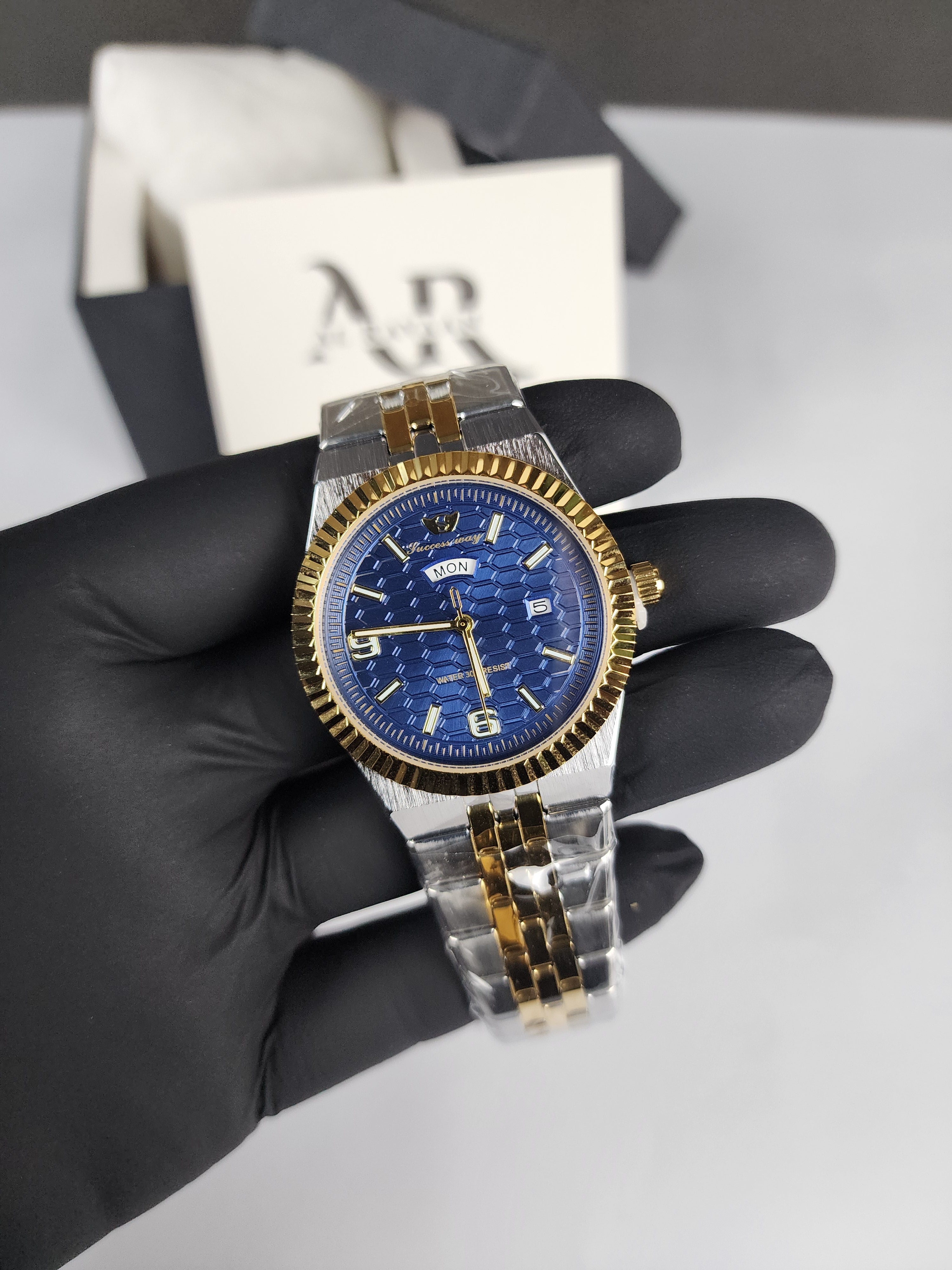 Luxury Successway (Day - Date) L270 - Two Tone - Blue Dial