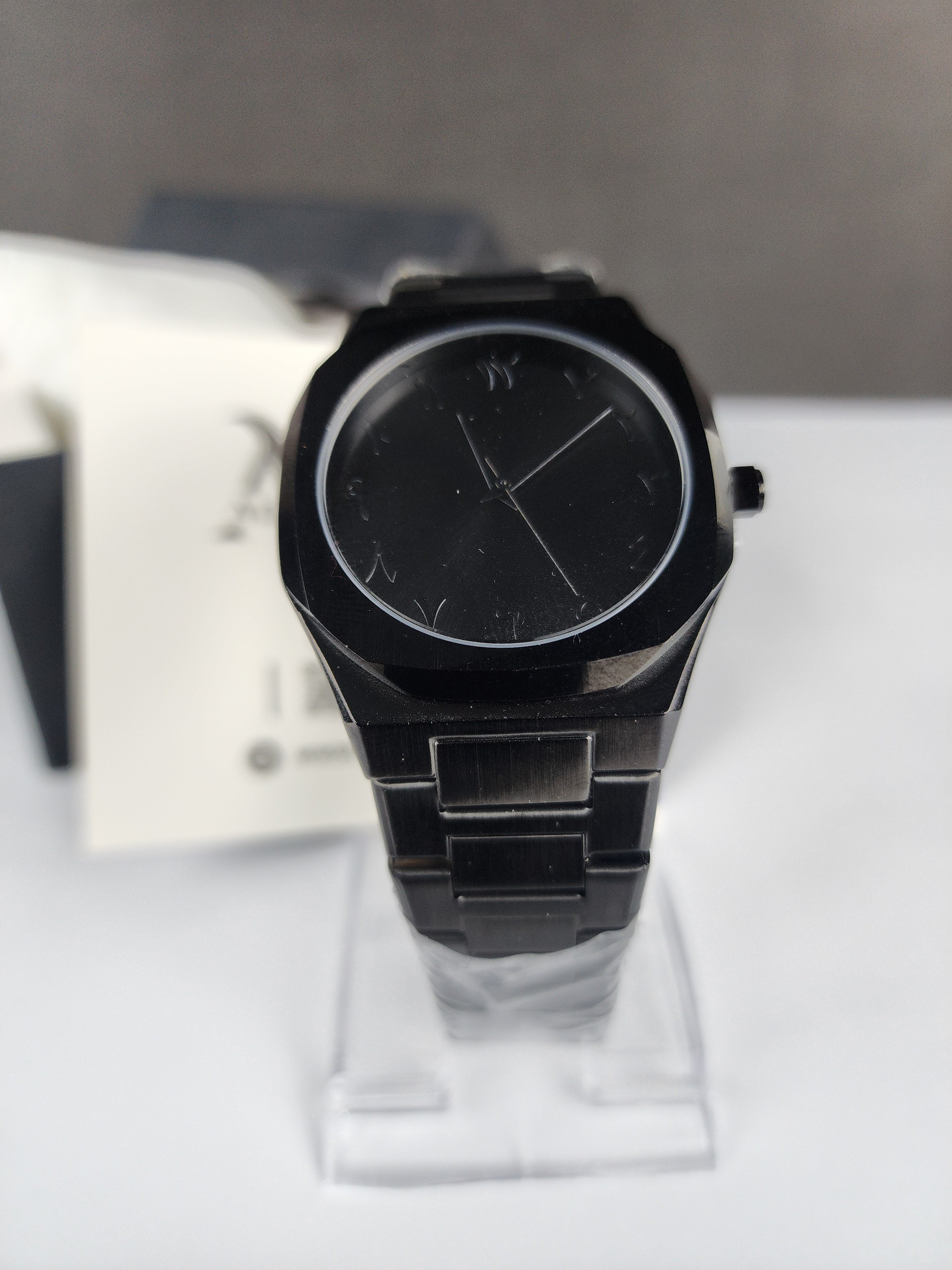 Bestwin Arabic - Aura #813 - Black