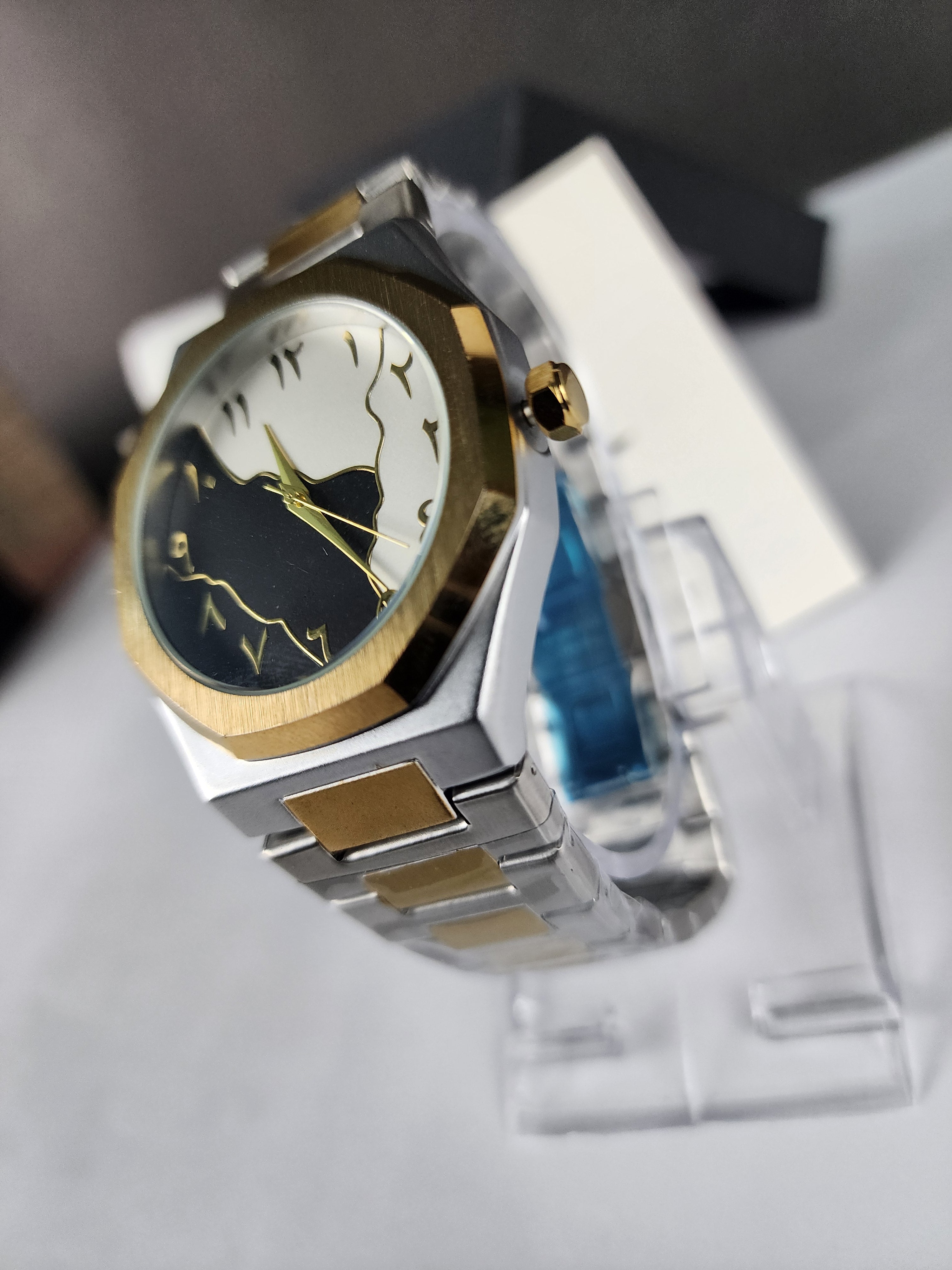 Miler Arabic - Aura #1125 - Two Tone
