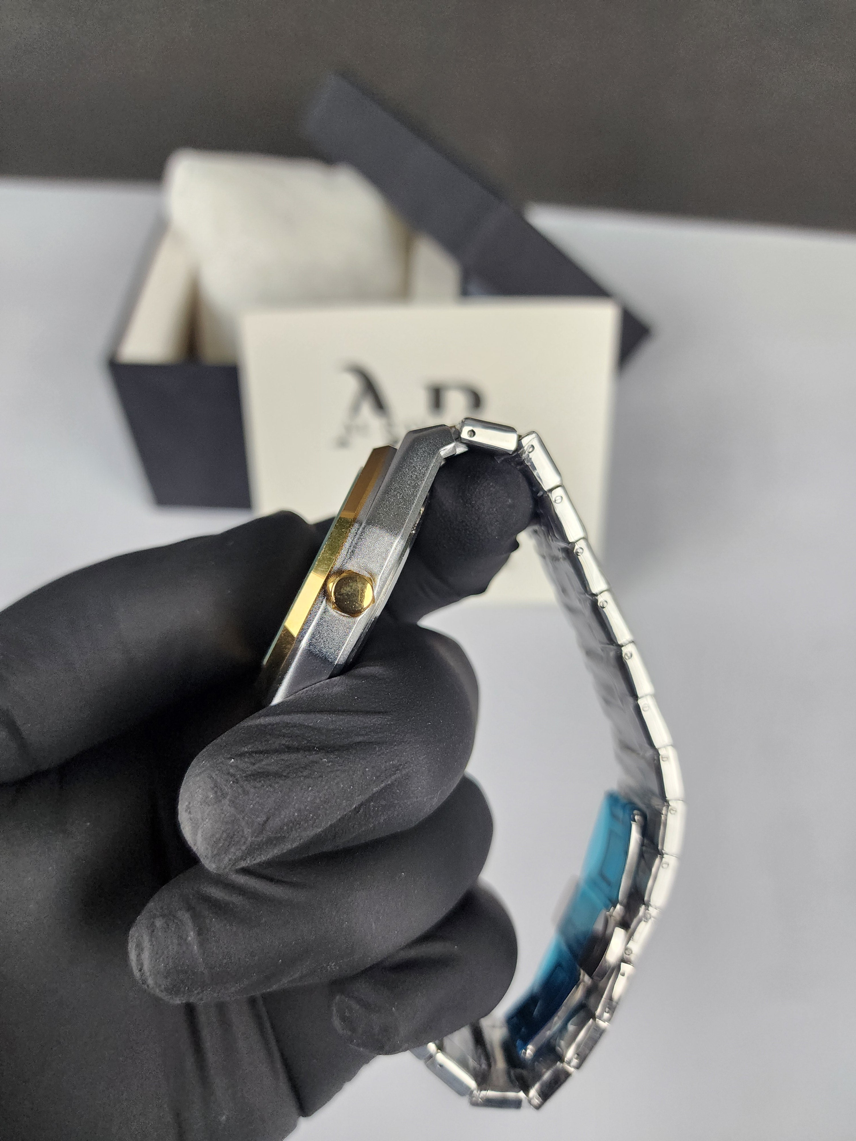 Miler Arabic - Aura #1125 - Two Tone