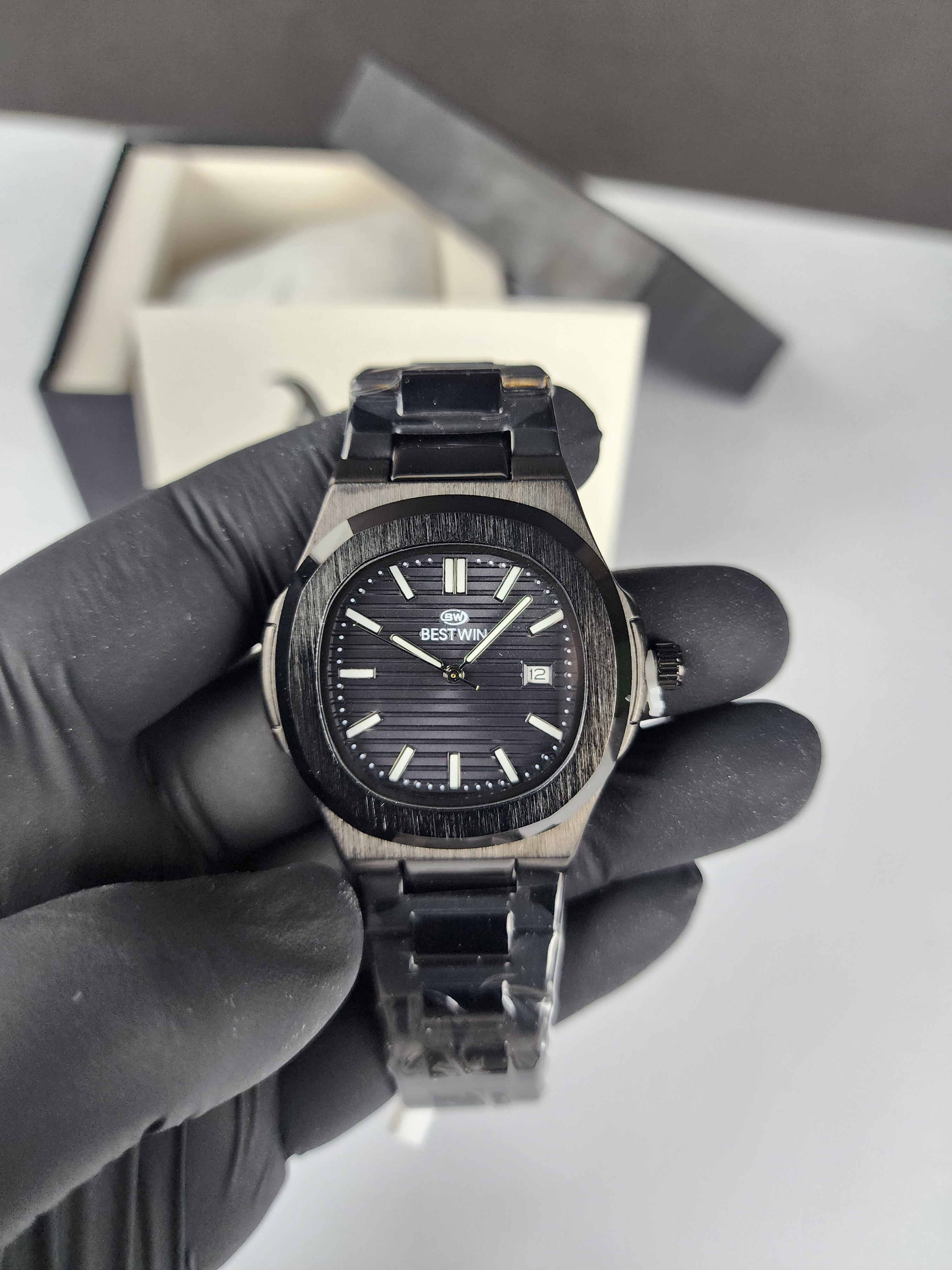 Bestwin Nautilus #137 - Black