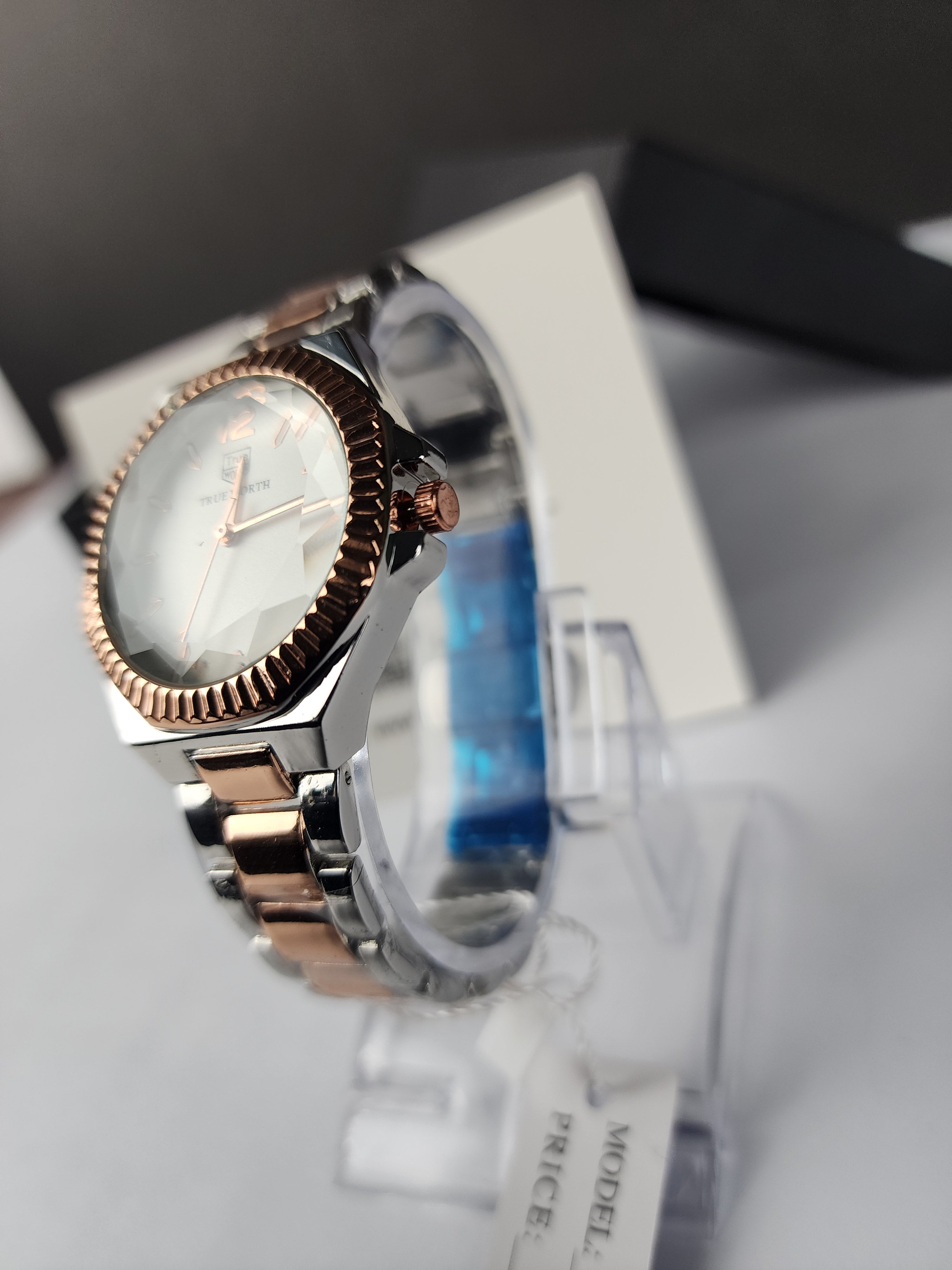 True Worth Model 04 - Two Tone - Rose Gold/Silver