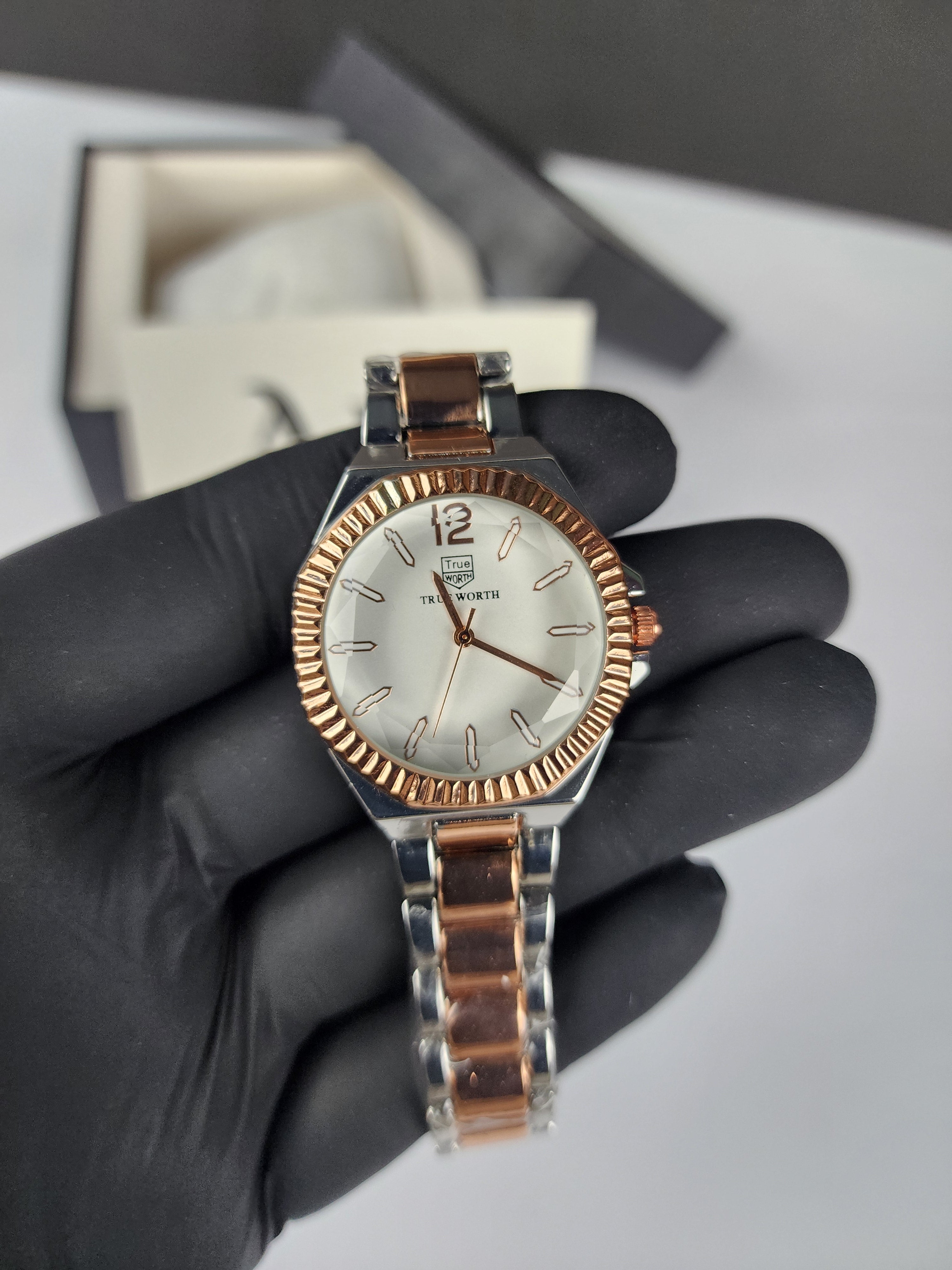 True Worth Model 04 - Two Tone - Rose Gold/Silver