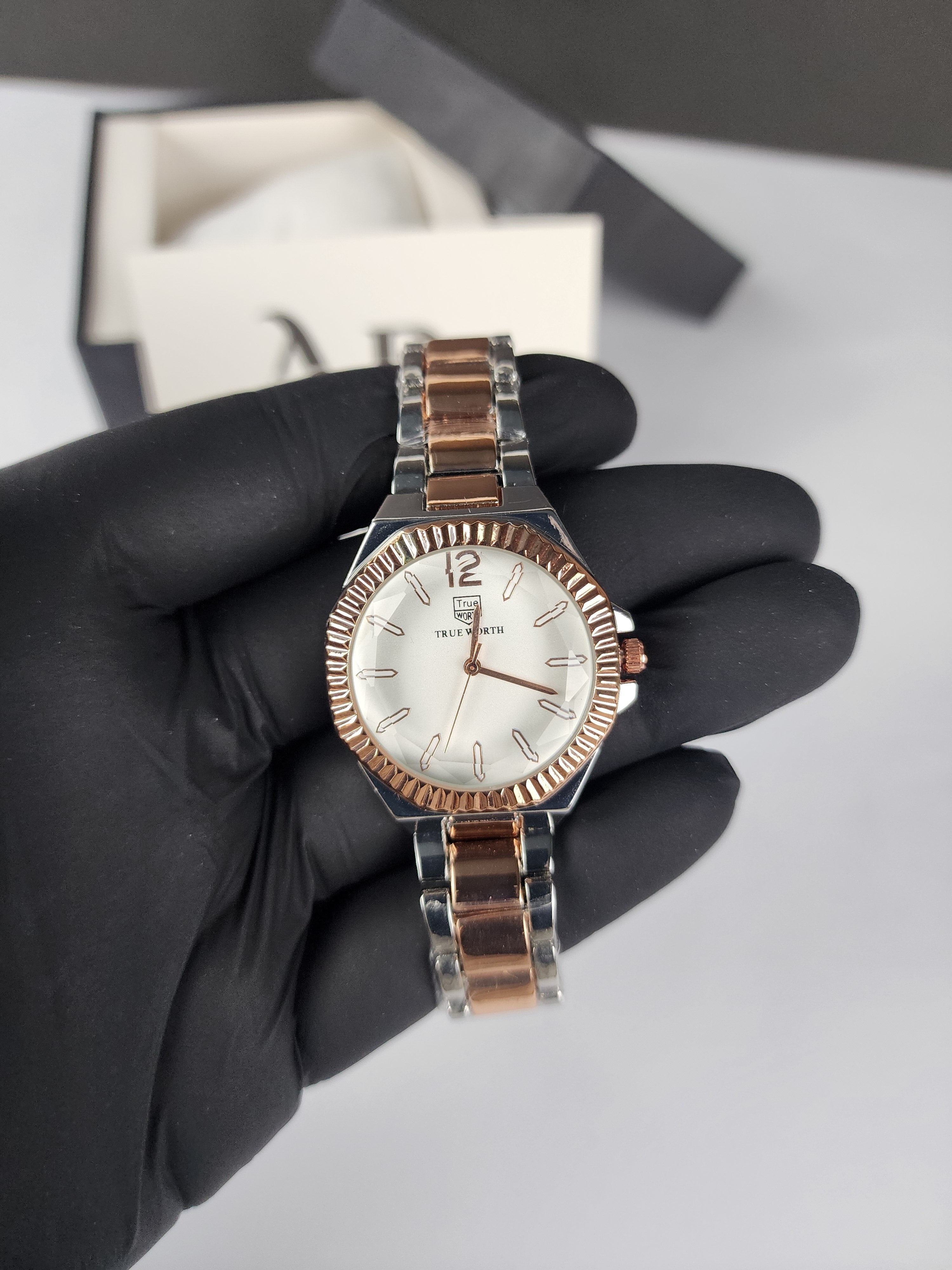 True Worth Model 04 - Two Tone - Rose Gold/Silver