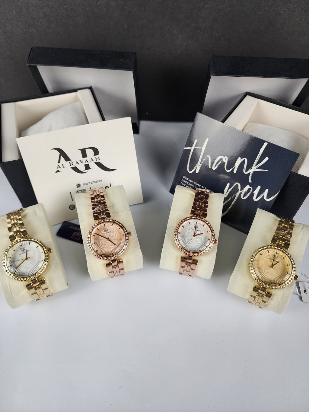 True Worth Model 05 - Pearl Dot Bezel - Rose Gold - White Dial