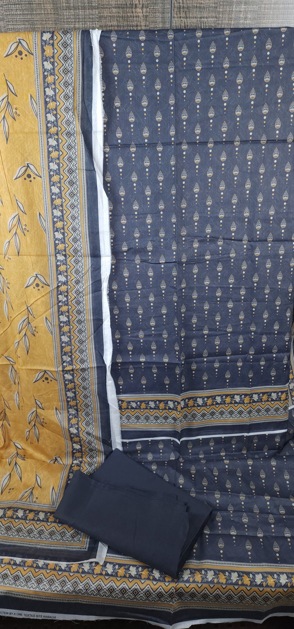 Al Ravaan - Camric Lawn by Safina  - Design 4