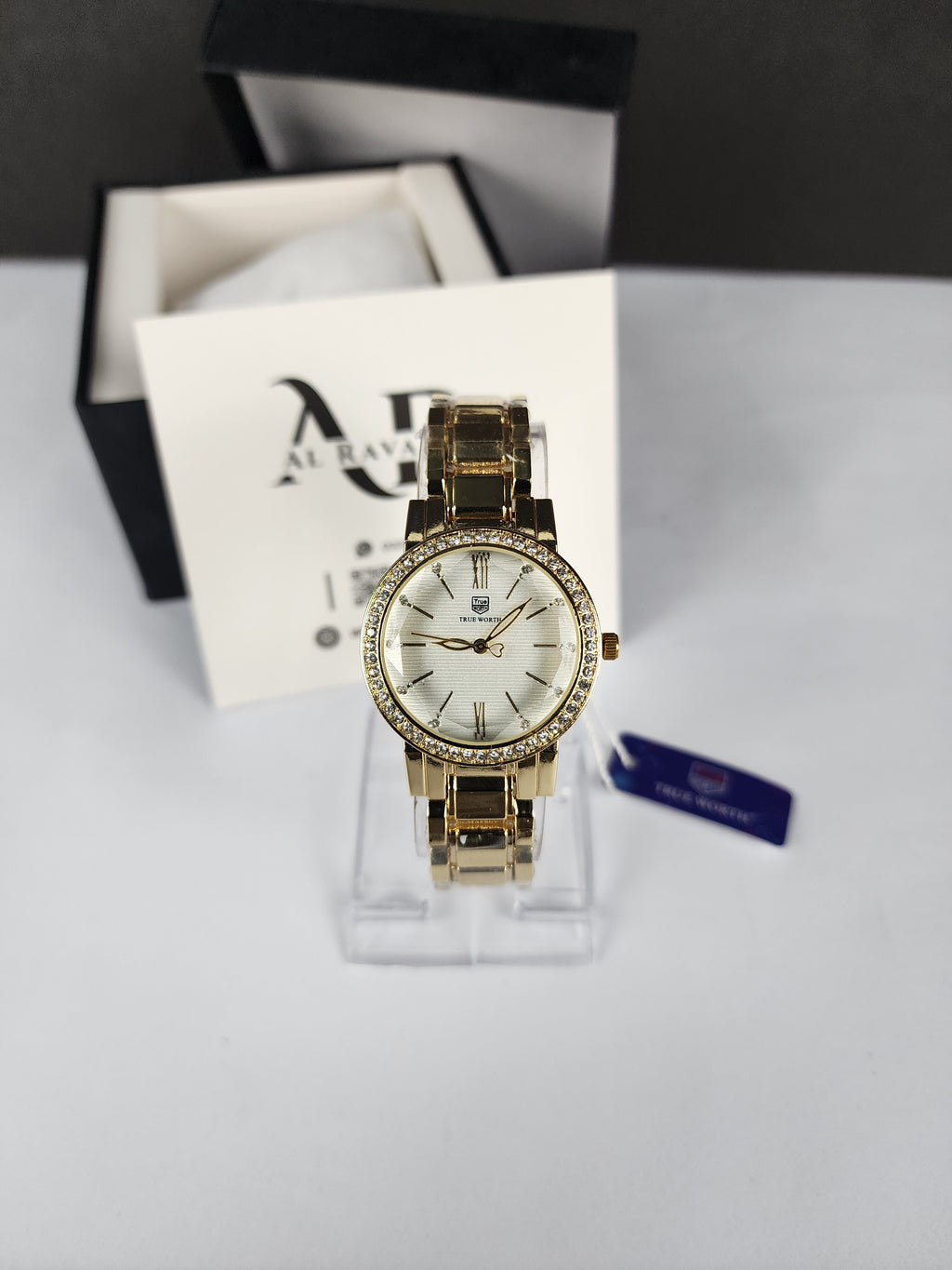 True Worth Model 01 - Stone Bezel - Golden