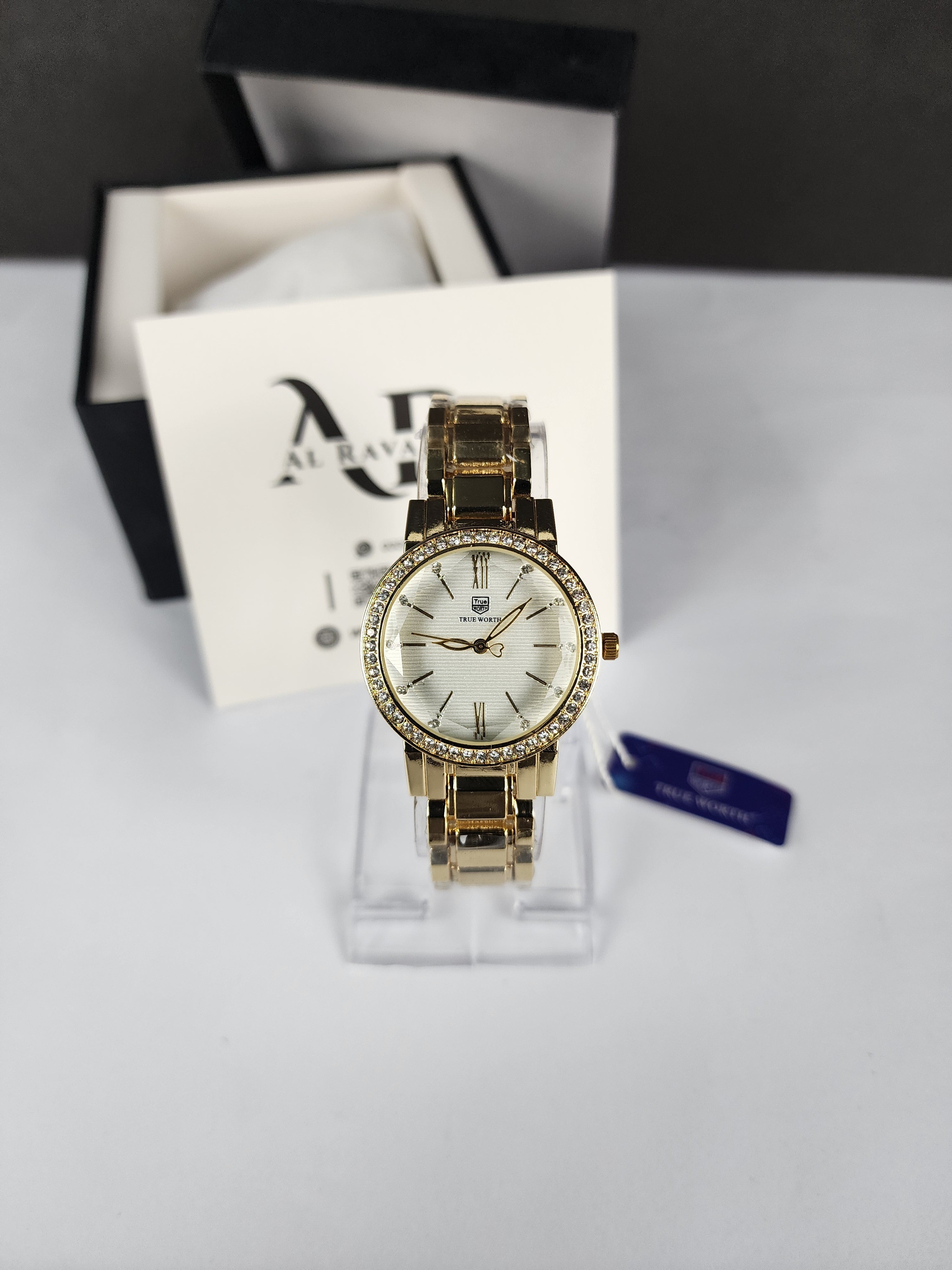 True Worth Model 01 - Stone Bezel - Golden
