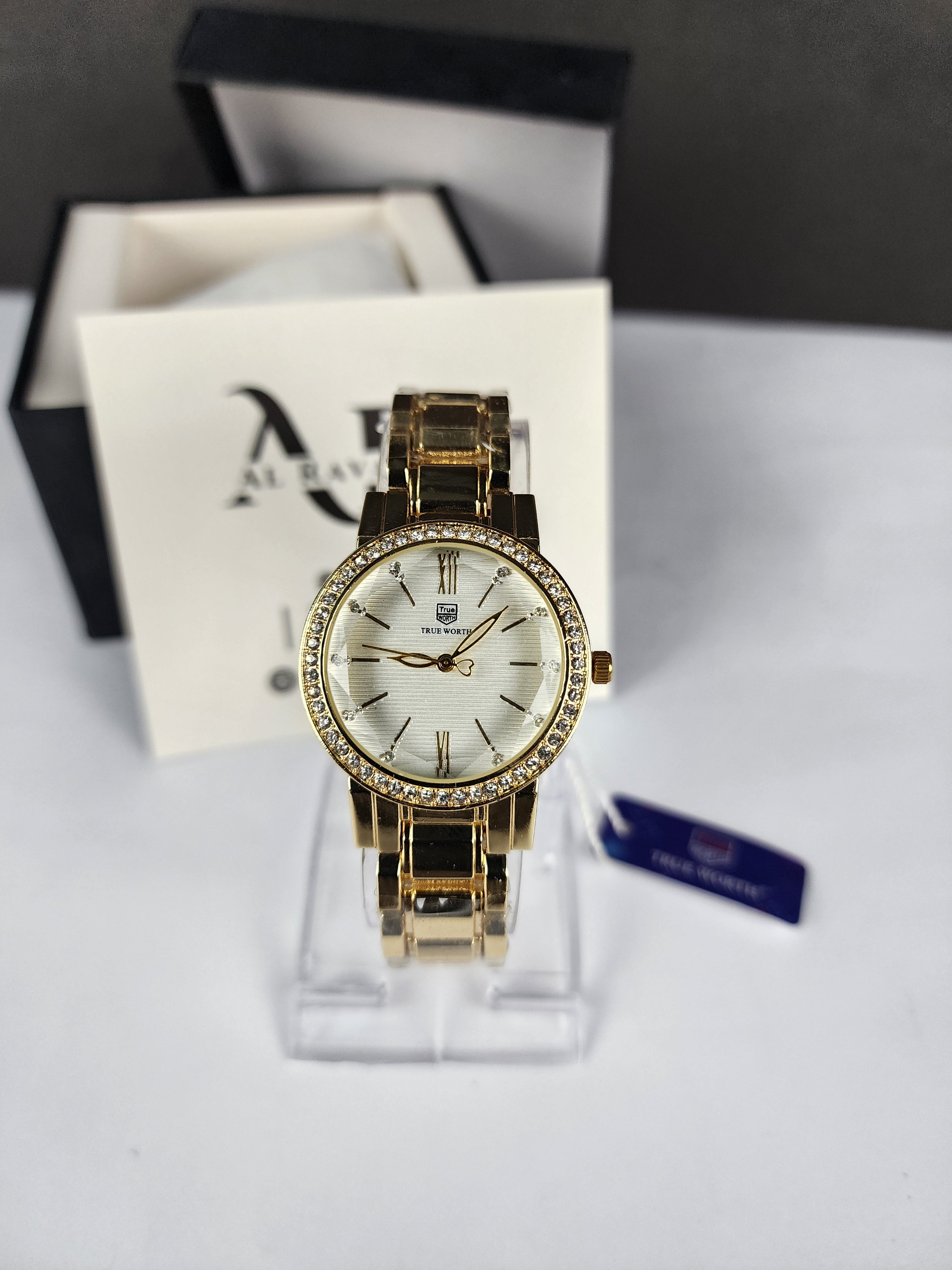 True Worth Model 01 - Stone Bezel - Golden
