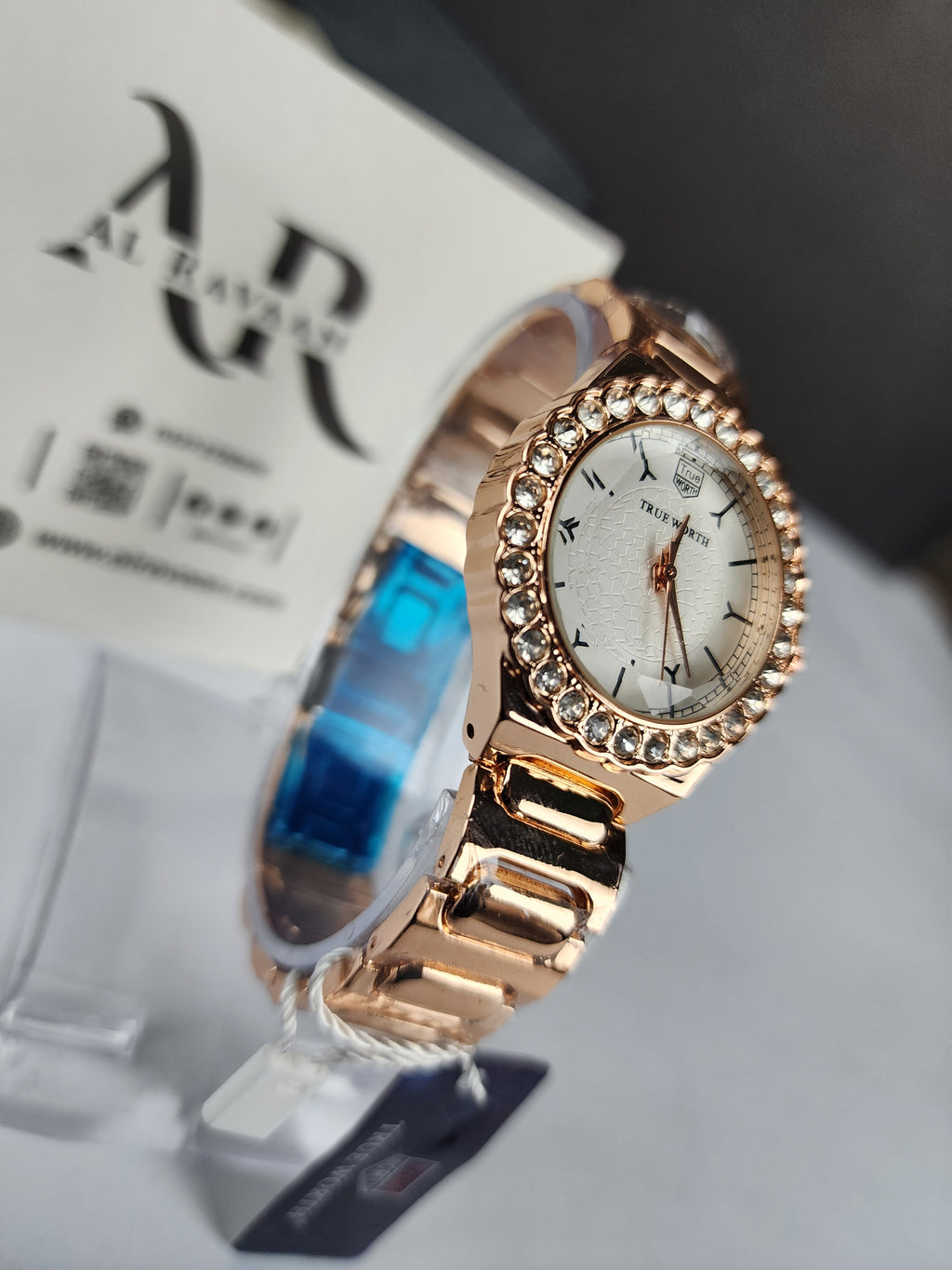 True Worth Model 02 - Big Stone Bezel - Rose Gold
