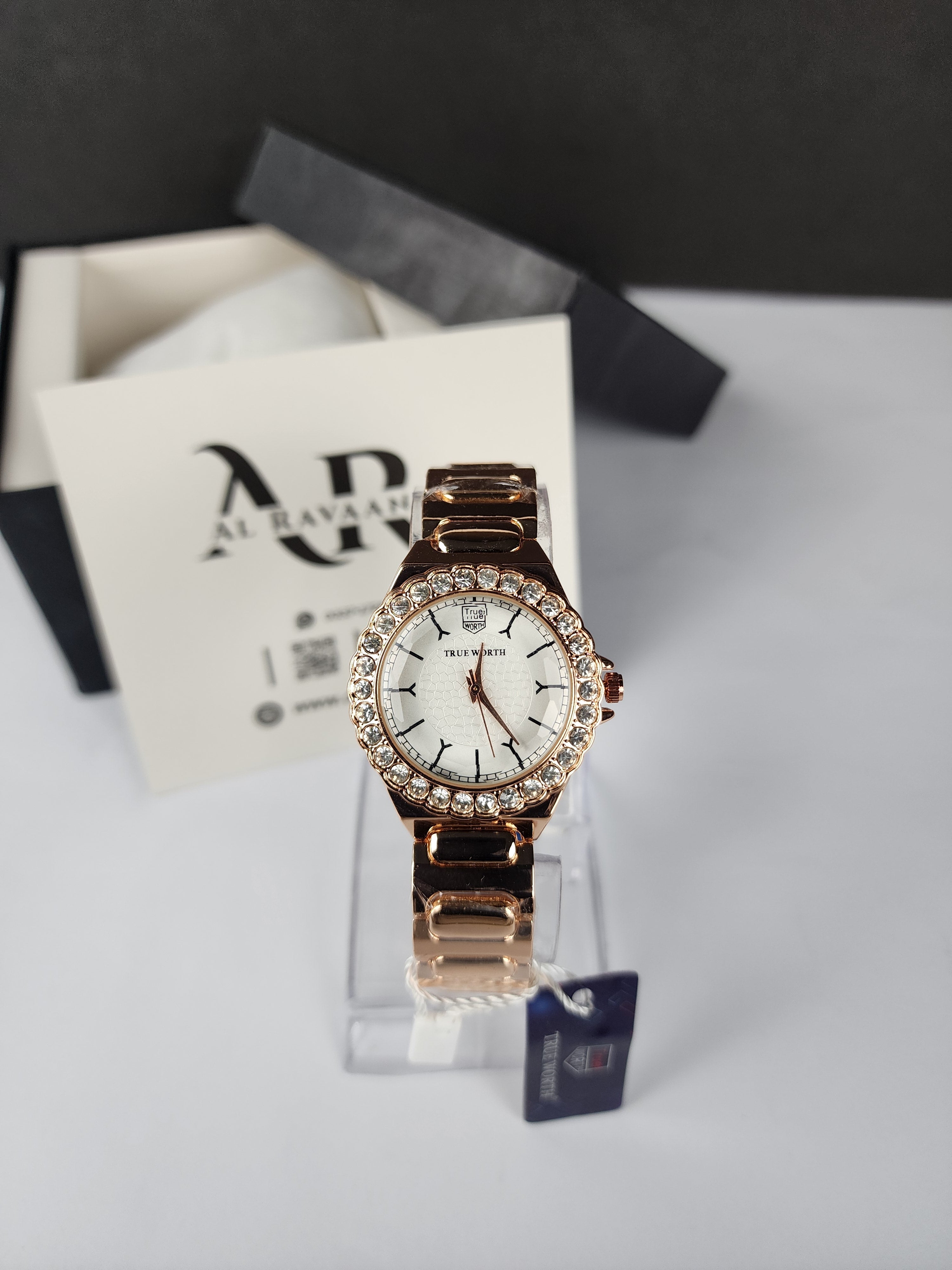True Worth Model 02 - Big Stone Bezel - Rose Gold
