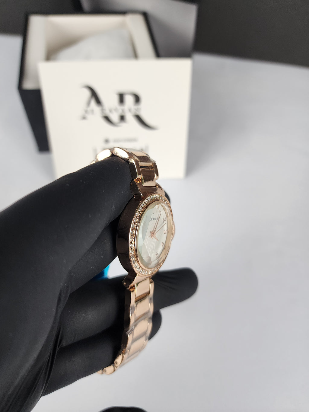 True Worth Model 03 - Stone Bezel - Rose Gold