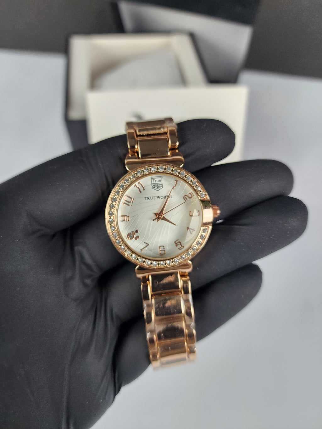 True Worth Model 03 - Stone Bezel - Rose Gold