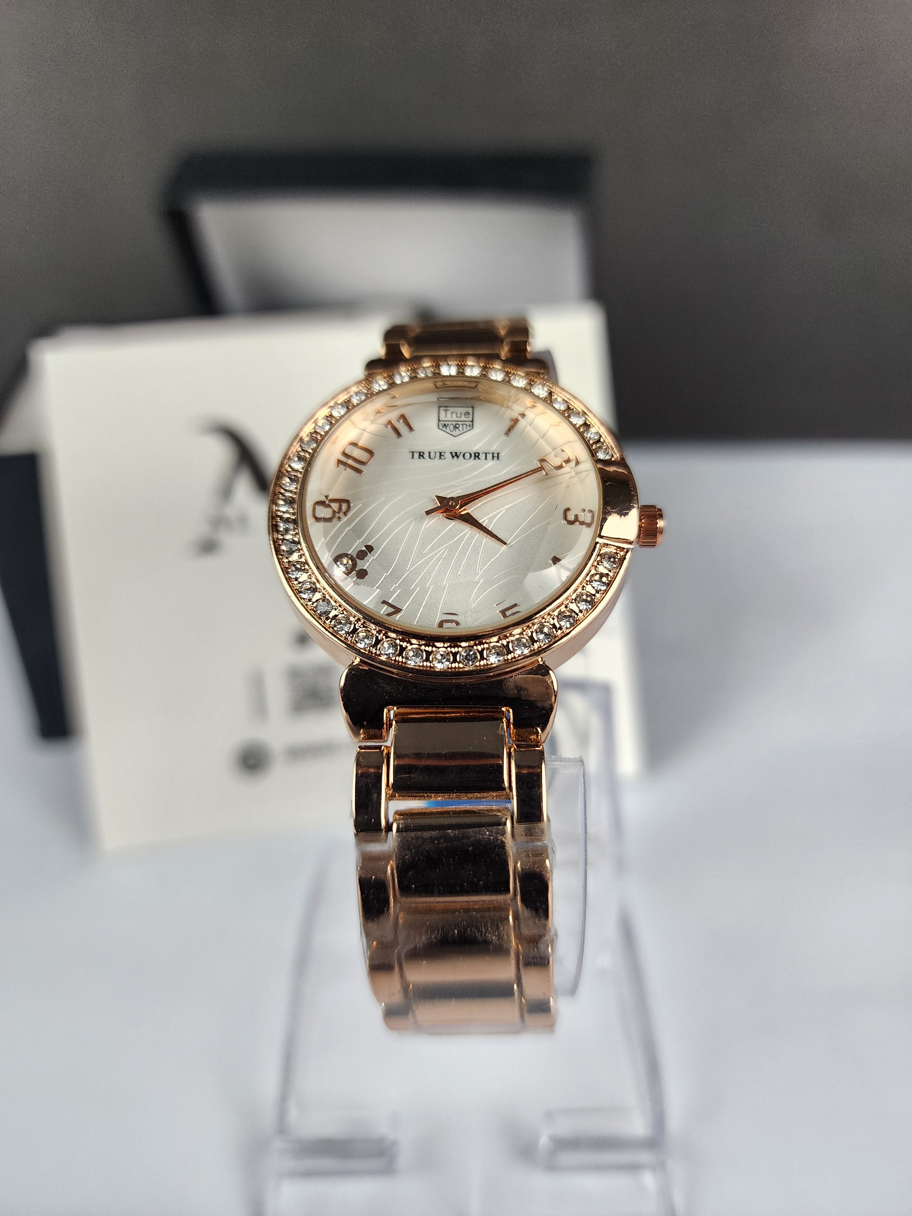 True Worth Model 03 - Stone Bezel - Rose Gold