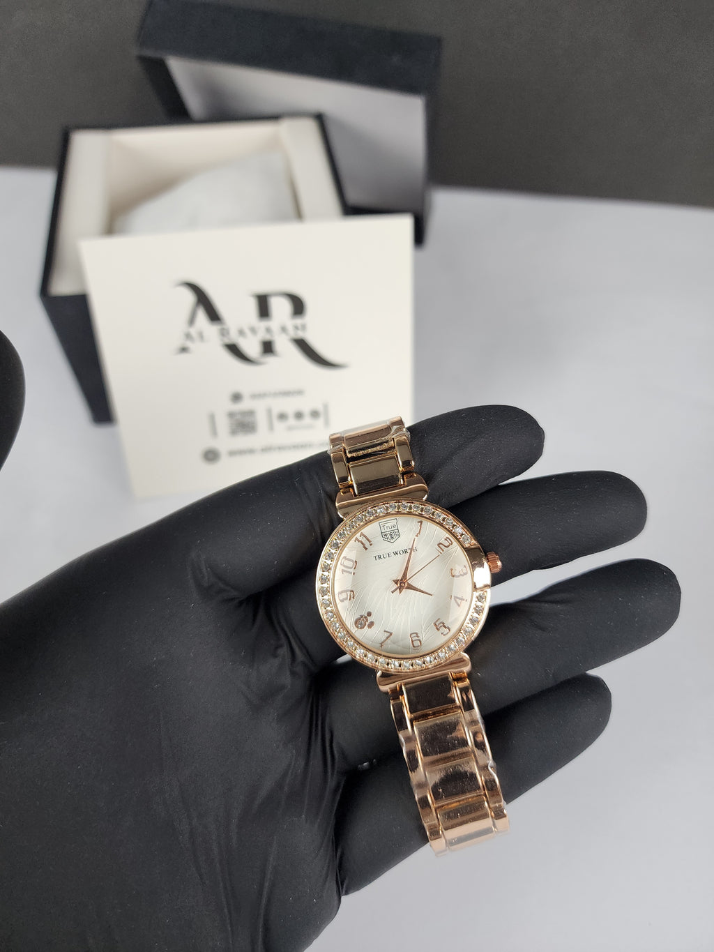 True Worth Model 03 - Stone Bezel - Rose Gold