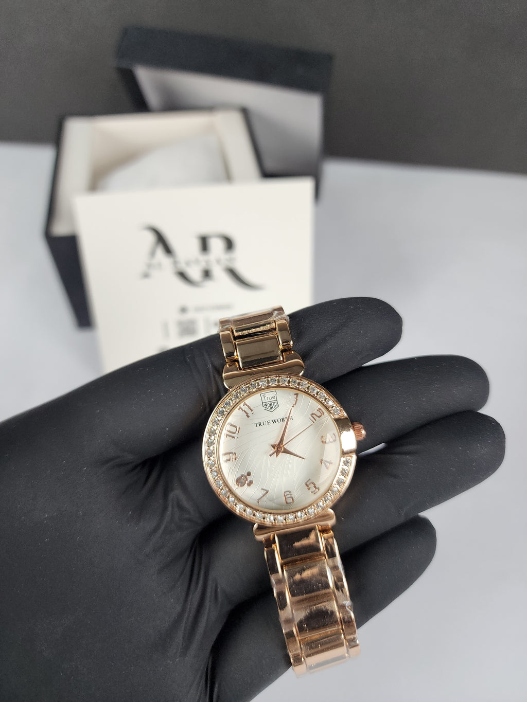 True Worth Model 03 - Stone Bezel - Rose Gold