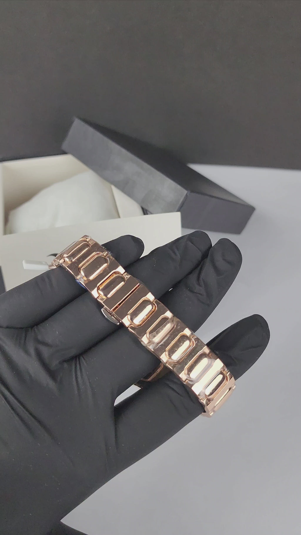 True Worth Model 02 - Big Stone Bezel - Rose Gold