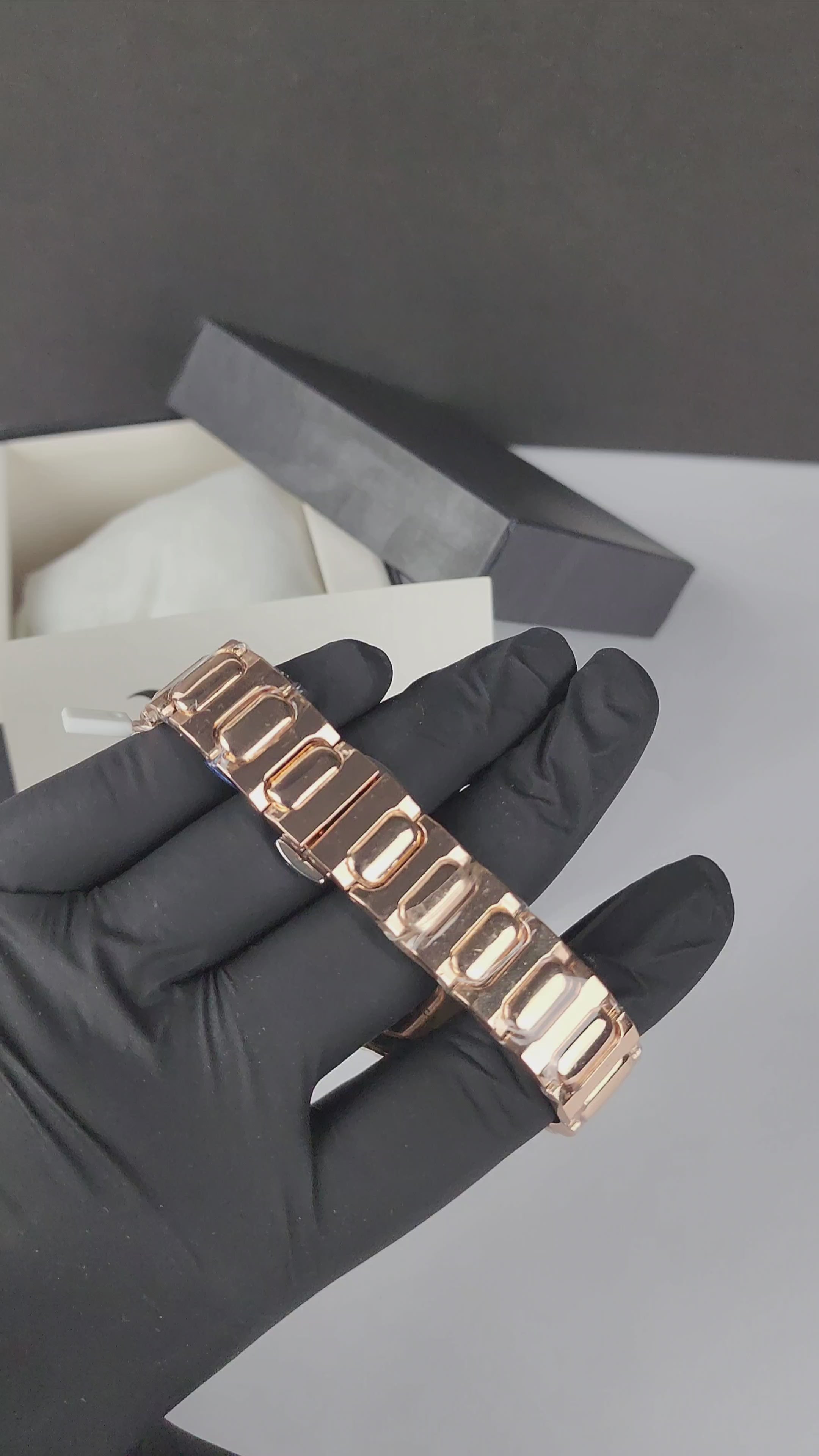 True Worth Model 02 - Big Stone Bezel - Rose Gold