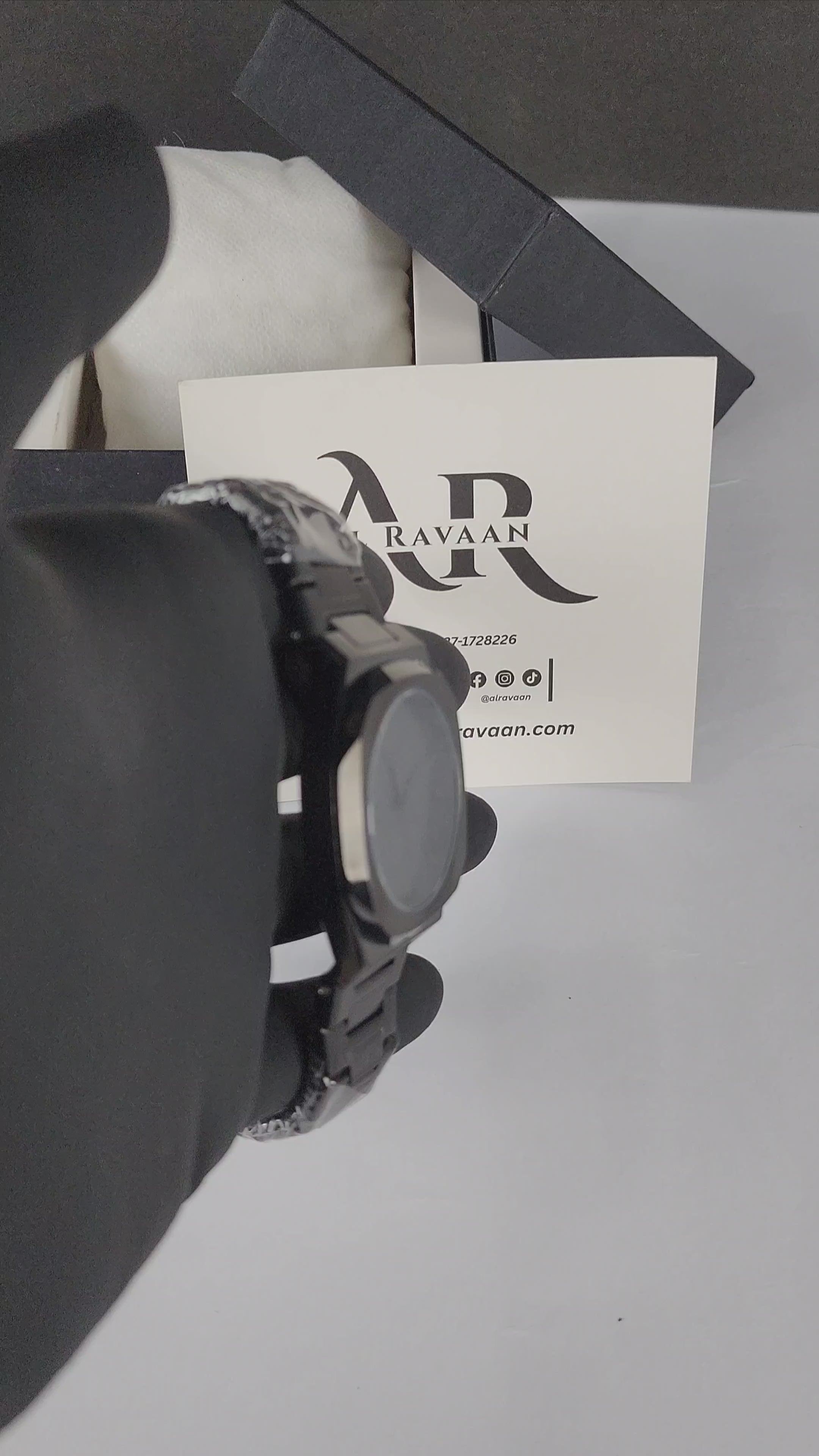 Bestwin Arabic - Aura #813 - Black